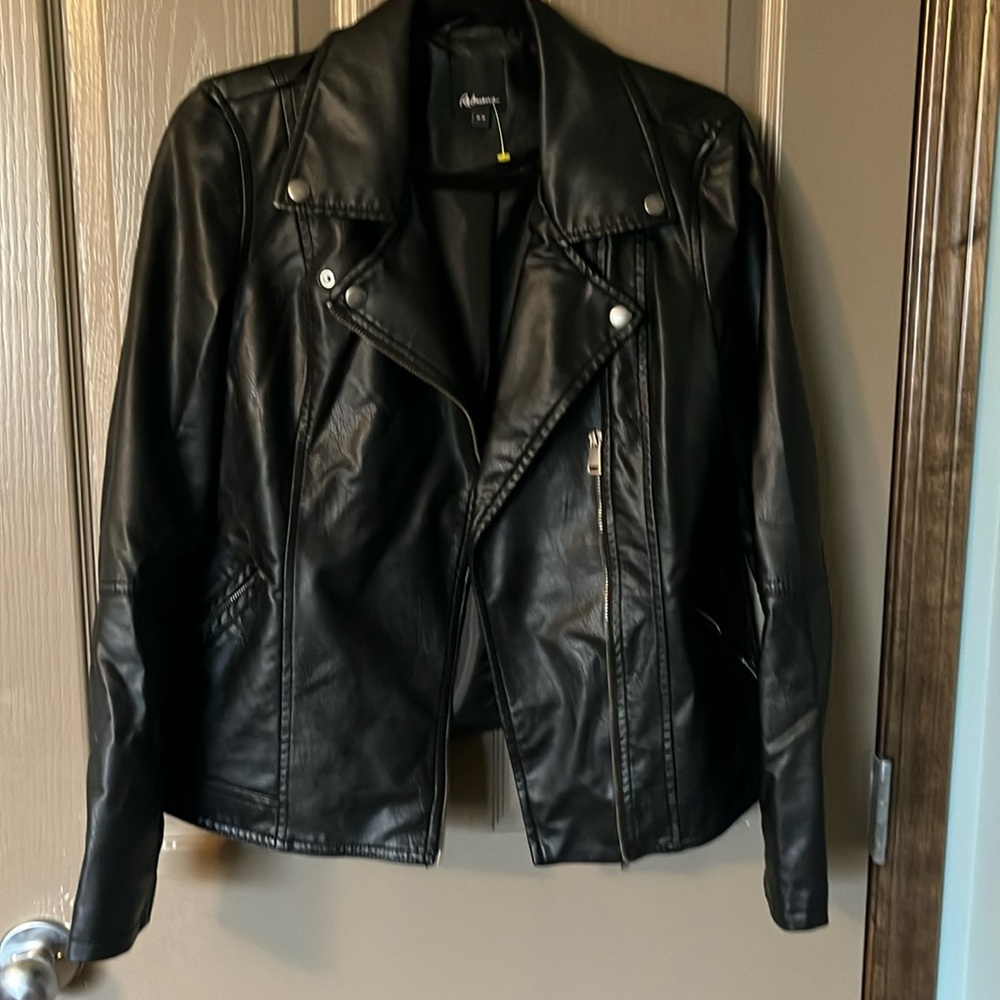 Reitmans faux leather motorcycle jacket